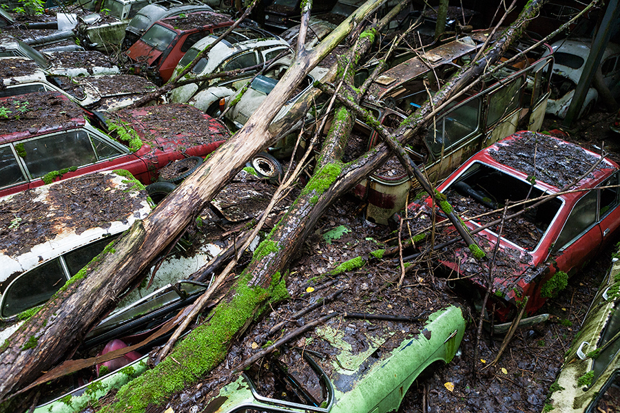 Andreas Greber, Fotograf, Bern. Fotografie, Autofriedhof Kaufdorf, 2008